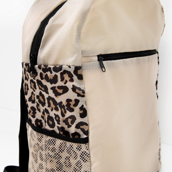 NWT APL All-Purpose Packable backpack - Picture 3 of 5